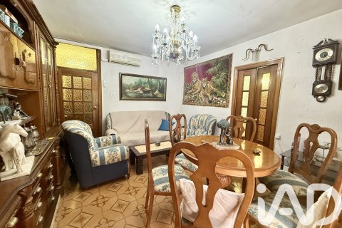 Apartment à Madrid, Espagne 2 chambres, 69 m2 No. 196636