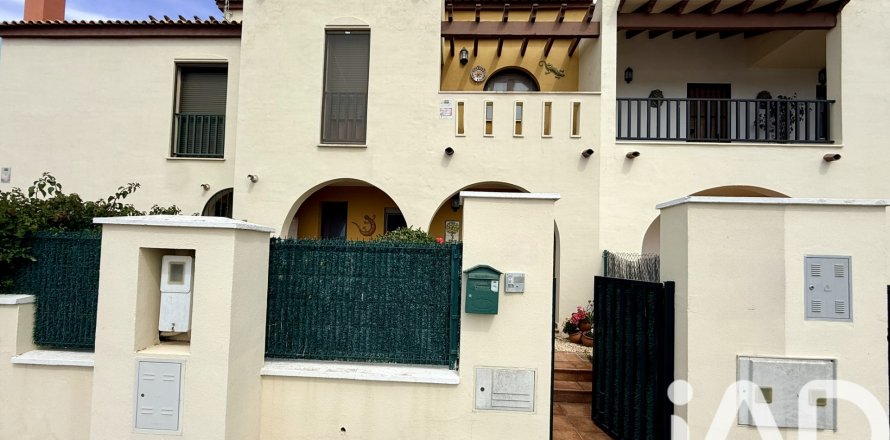 Townhouse in Ayamonte, Huelva, Spanien 3 Schlafzimmer, 145 m2 Nr. 196635