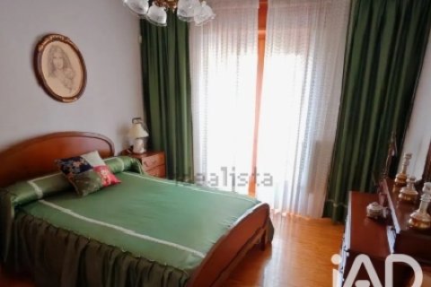 Townhouse zum Verkauf in Valencia de Don Juan, Leon, Spanien 3 Schlafzimmer, 99 m2 Nr. 196631 - Foto 2