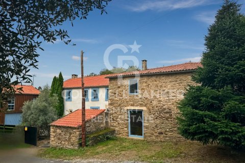 Сasa en venta en Paderne, La Coruña, España 5 dormitorios, 327 m2 No. 157702 - foto 6