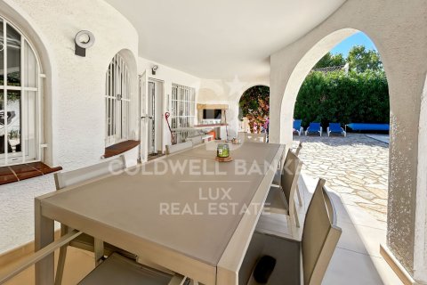 Сasa en venta en Empuriabrava, Gerona, España 4 dormitorios, 252 m2 No. 157703 - foto 11