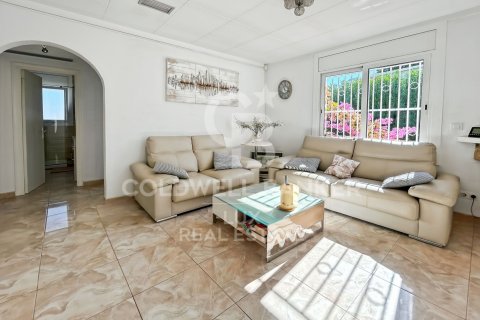 Продажа дома в Эмпуриабрава, Герона, Испания 4 спальни, 252м2 №157703 - фото 4