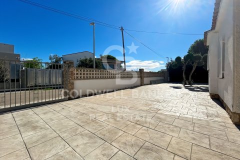 Продажа дома в Эмпуриабрава, Герона, Испания 4 спальни, 252м2 №157703 - фото 18