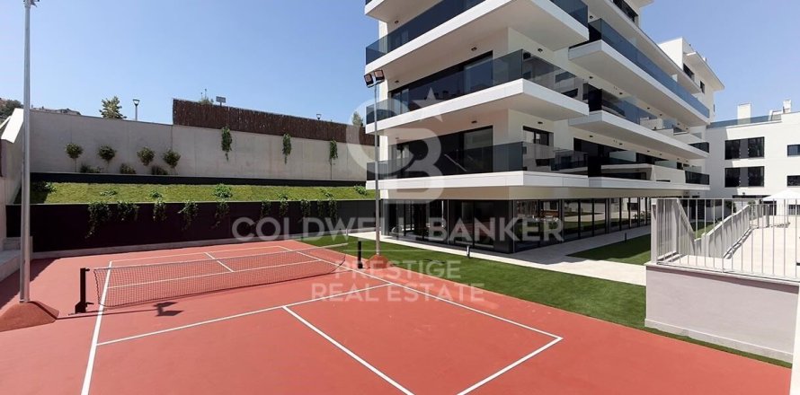 Penthouse in Sant Boi de Llobregat, Barcelona, Spain 3 bedrooms, 102 sq.m. No. 157701