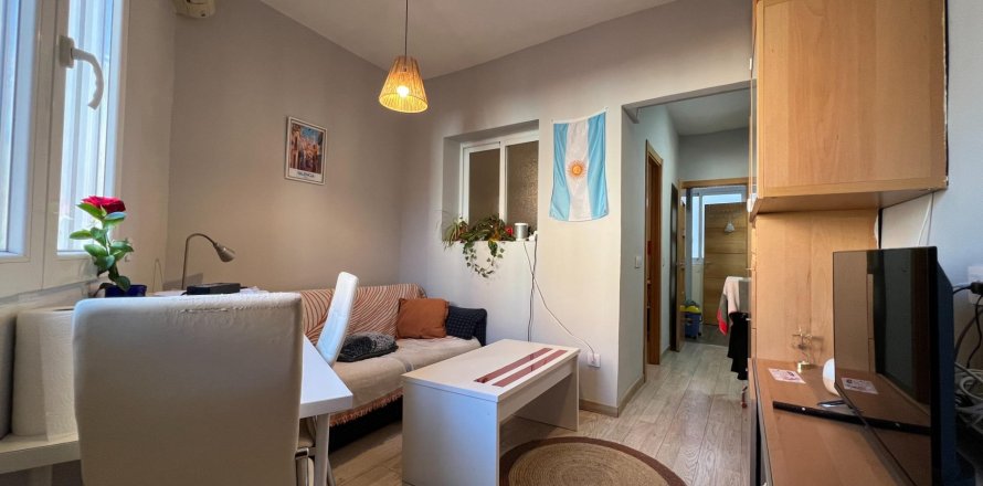 Dzīvoklis Madrid, Spānijā 1 istaba, 39 m2 Nr. 165874