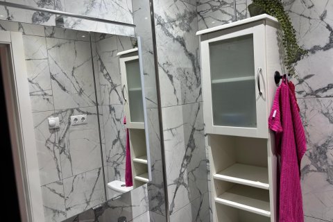 Kattohuoneisto myytävänä Nueva Torrevieja, Alicante, Espanja, 2 makuuhuonetta, 65 m2 No. 165870 - kuva 10