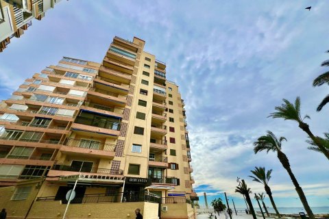 Wohnung zum Verkauf in Torrevieja, Alicante, Spanien 3 Schlafzimmer, 81 m2 Nr. 165875 - Foto 2