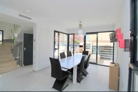 Продажа виллы в Ла Флорида, Аликанте, Испания 3 спальни, 180м2 №165871 - фото 7