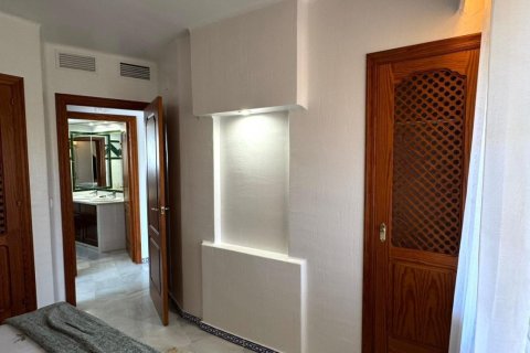 Apartament w Torrevieja, Alicante, Hiszpania 2 sypialnie, 94 mkw. nr 165876 – zdjęcie 24