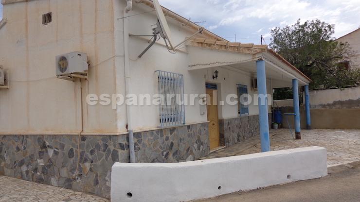 Hus i Albox, Almeria, Spanien 3 sovrum, 160 kvm. Nr. 184039