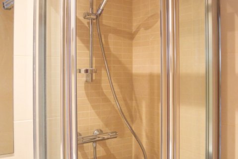 Lägenhet till salu i Llagostera, Girona, Spanien 3 sovrum, 92 kvm. Nr. 193456 - foto 24