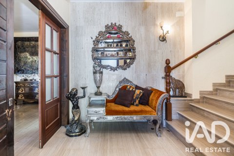 Сasa en venta en Vilanova i la Geltrú, Barcelona, España 513 m2 No. 193458 - foto 10