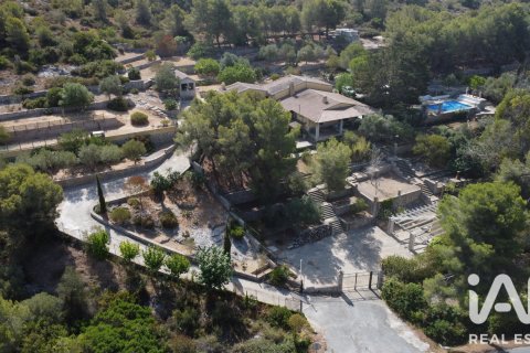 Сasa en venta en Vilanova i la Geltrú, Barcelona, España 513 m2 No. 193458 - foto 2