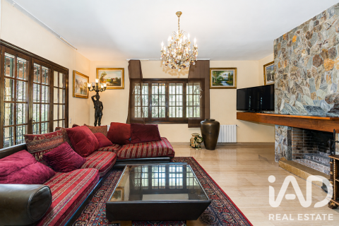 Сasa en venta en Vilanova i la Geltrú, Barcelona, España 513 m2 No. 193458 - foto 12