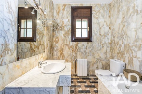 Сasa en venta en Vilanova i la Geltrú, Barcelona, España 513 m2 No. 193458 - foto 21
