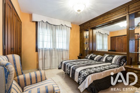 Сasa en venta en Vilanova i la Geltrú, Barcelona, España 513 m2 No. 193458 - foto 19