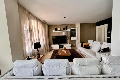 Villa pārdošanā Finestrat, Alicante, Spānijā 1 istaba, 195 m2 Nr. 165629 - attēls 14