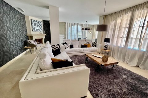 Villa pārdošanā Finestrat, Alicante, Spānijā 1 istaba, 195 m2 Nr. 165629 - attēls 11