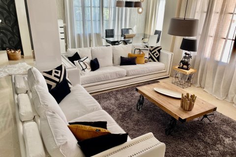 Villa pārdošanā Finestrat, Alicante, Spānijā 1 istaba, 195 m2 Nr. 165629 - attēls 13