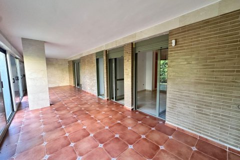 Terreno in affitto a Alicante, Spagna 3 camere da letto, 200 mq. N° 165628 - foto 2