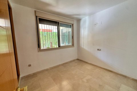 Terreno in affitto a Alicante, Spagna 3 camere da letto, 200 mq. N° 165628 - foto 23