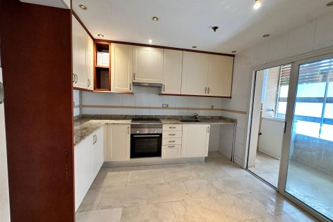 Terreno in affitto a Alicante, Spagna 3 camere da letto, 200 mq. N° 165628 - foto 9