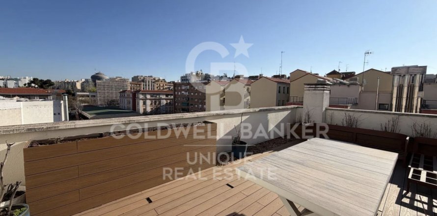 Duplex à Madrid, Espagne 3 chambres, 267 m2 No. 178995