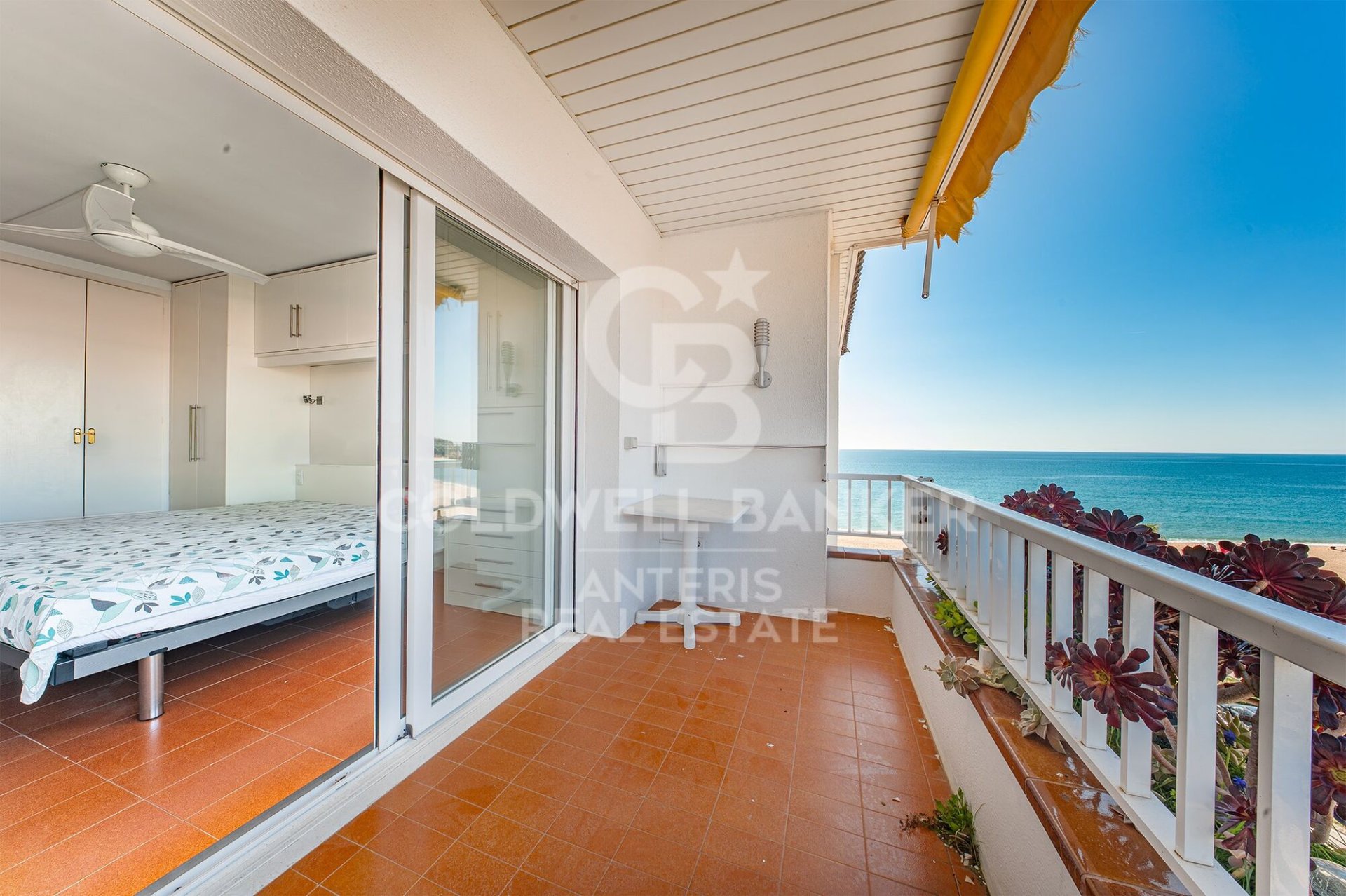 Apartment in Lloret de Mar, Girona, Spain 2 bedrooms, 90 sq.m. No. 178996