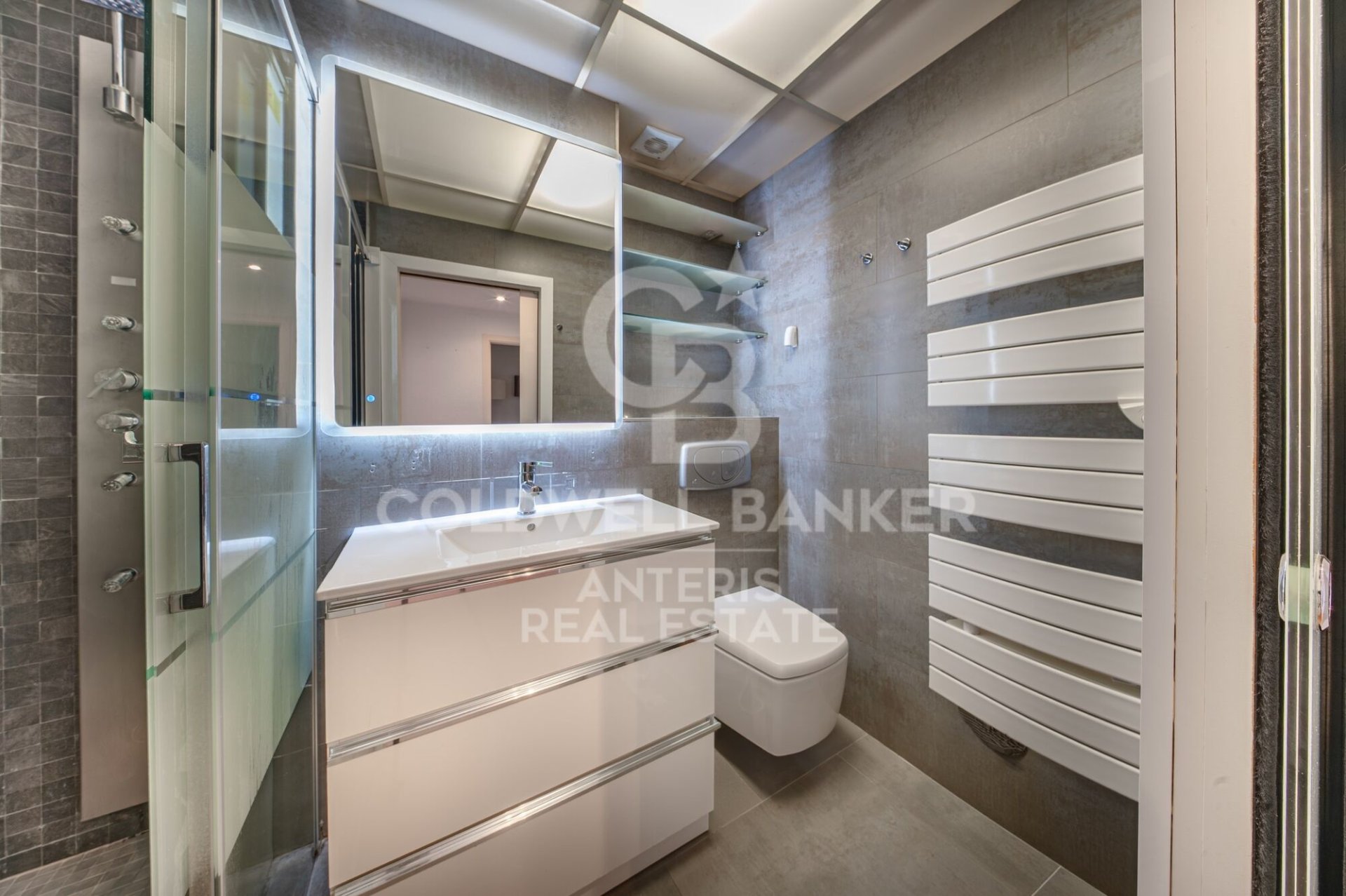 Apartment in Lloret de Mar, Girona, Spain 2 bedrooms, 90 sq.m. No. 178996