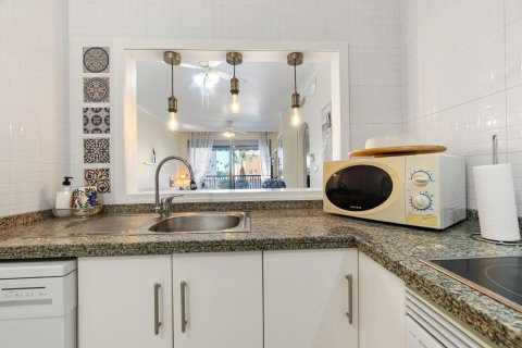 Apartament w Dehesa De Campoamor, Alicante, Hiszpania 2 sypialnie, 78 mkw. nr 144550 – zdjęcie 11