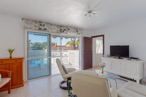 Huvila myytävänä Torrevieja, Alicante, Espanja, 3 makuuhuonetta, 124 m2 No. 144554 - kuva 7