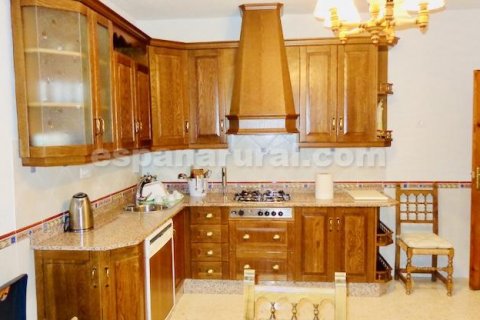 Villa zum Verkauf Baza, Granada, Spanien 4 Schlafzimmer, 160 m2 Nr. 113676 - Foto 6