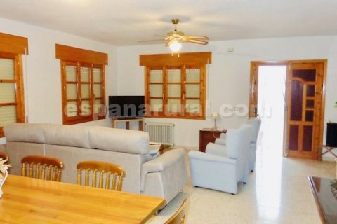 Villa zum Verkauf Baza, Granada, Spanien 4 Schlafzimmer, 160 m2 Nr. 113676 - Foto 3