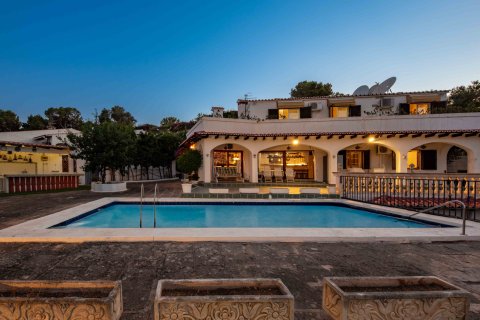 Villa in vendita Palmanova, Mallorca, Spagna 4 camere da letto, 317 mq. N° 137514 - foto 1