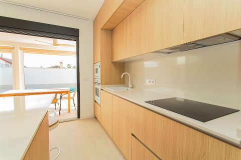 Townhouse for sale La Siesta, Alicante, Spain 2 bedrooms, 104 sq.m. No. 116145 - photo 16