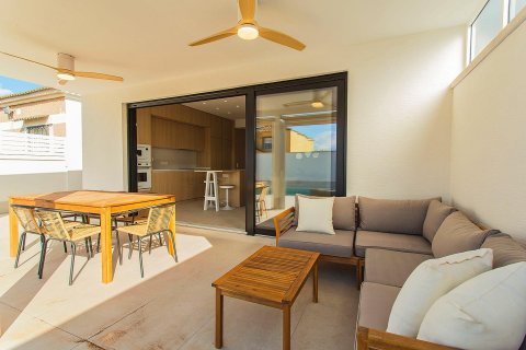 Townhouse for sale La Siesta, Alicante, Spain 2 bedrooms, 104 sq.m. No. 116145 - photo 5