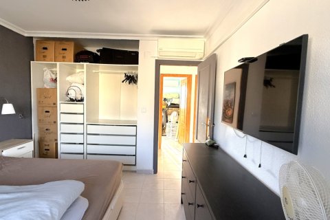 Radhus till salu Torrevieja, Alicante, Spanien 2 sovrum, 92 kvm. Nr. 139566 - foto 24