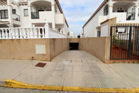 Radhus till salu Torrevieja, Alicante, Spanien 2 sovrum, 80 kvm. Nr. 139562 - foto 27