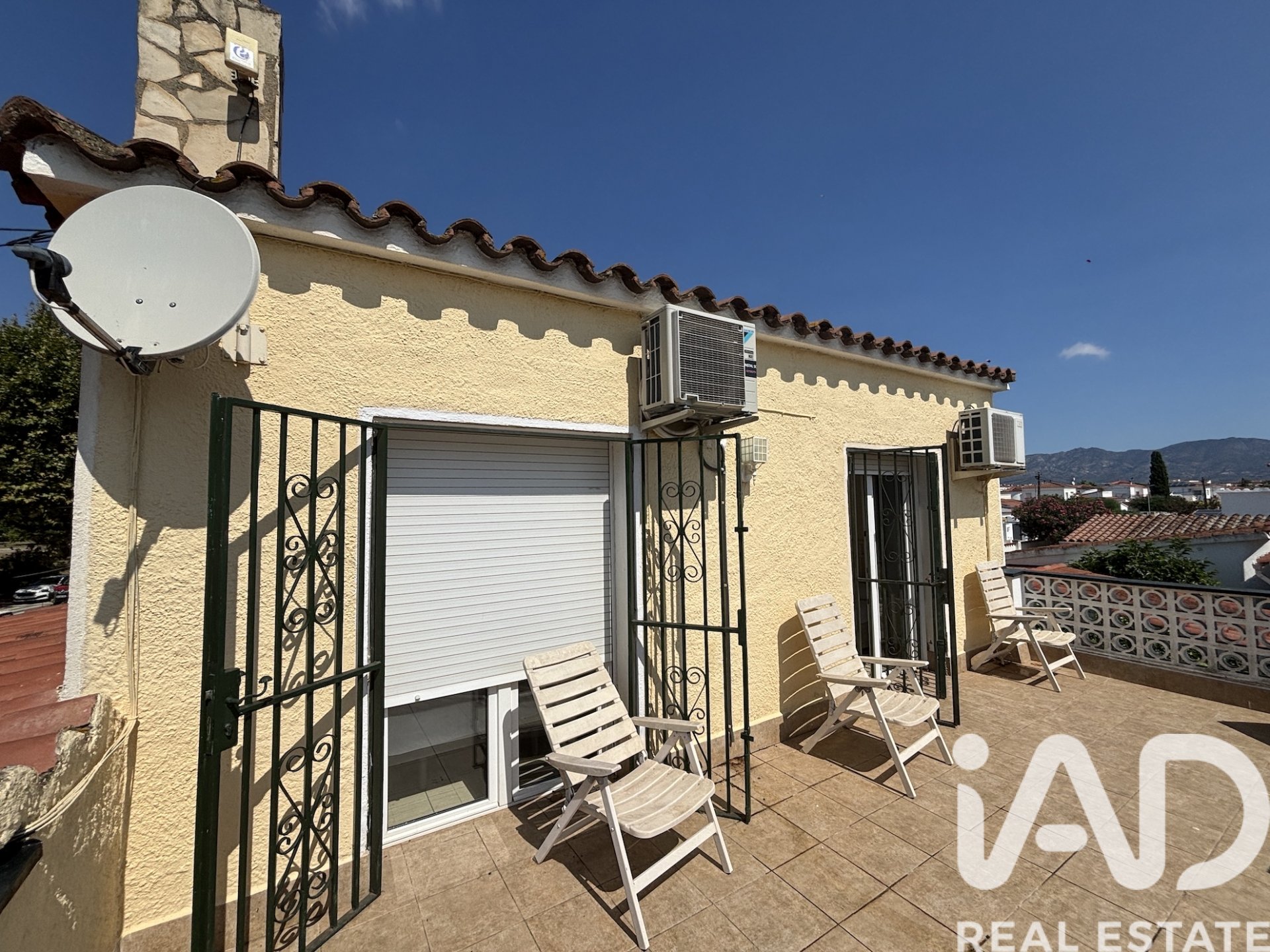 House à Castello d'Empuries, Girona, Espagne 4 chambres, 168 m2 No. 172312