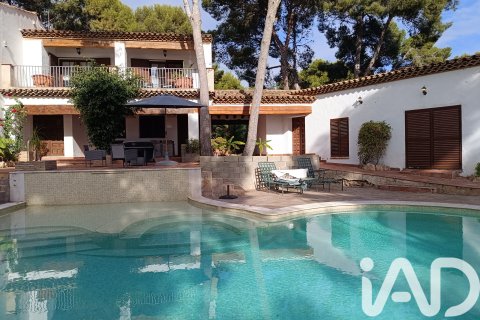 House à vendre à Roda de Berà, Tarragona, Espagne, 4 chambres, 250 m2 No. 172313 - photo 3