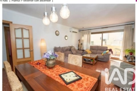 Apartamento en Ibiza ciudad, Ibiza, España 4 dormitorios, 110 m2 No. 172309