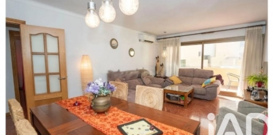 Apartamento en Ibiza ciudad, Ibiza, España 4 dormitorios, 110 m2 No. 172309