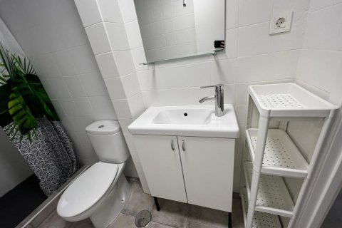 Appartamento in affitto a Alicante, Spagna 2 camere da letto, 71 mq. N° 167760 - foto 15