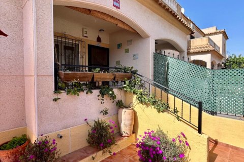 Bungalow for sale in Torrevieja, Alicante, Spain 2 bedrooms, 65 sq.m. No. 167764 - photo 6