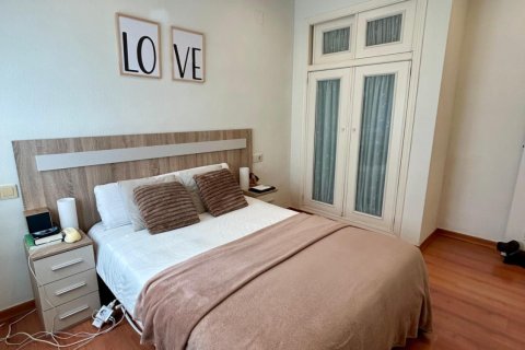 Bungalow for sale in Torrevieja, Alicante, Spain 2 bedrooms, 65 sq.m. No. 167764 - photo 17