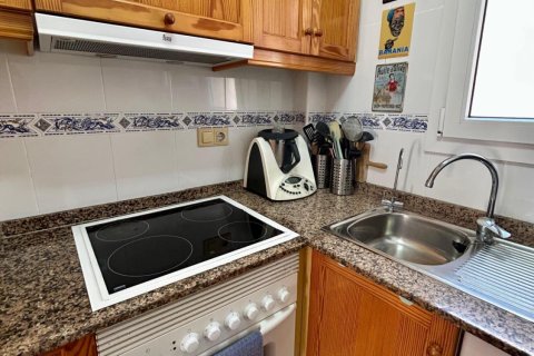 Bungalow for sale in Torrevieja, Alicante, Spain 2 bedrooms, 65 sq.m. No. 167764 - photo 13