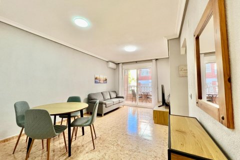 Apartament w Torrevieja, Alicante, Hiszpania 2 sypialnie, 67 mkw. nr 167766 – zdjęcie 2
