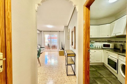 Apartament w Torrevieja, Alicante, Hiszpania 2 sypialnie, 67 mkw. nr 167766 – zdjęcie 8