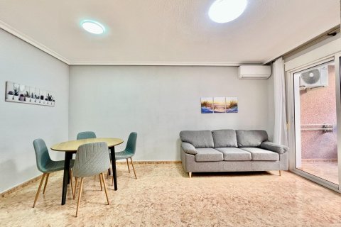 Apartament w Torrevieja, Alicante, Hiszpania 2 sypialnie, 67 mkw. nr 167766 – zdjęcie 11