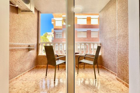 Apartament w Torrevieja, Alicante, Hiszpania 2 sypialnie, 67 mkw. nr 167766 – zdjęcie 16